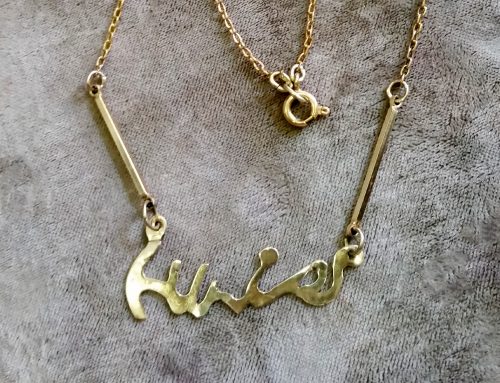 Goldene Namenskette