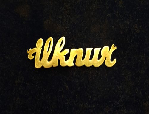 Goldene Namenskette